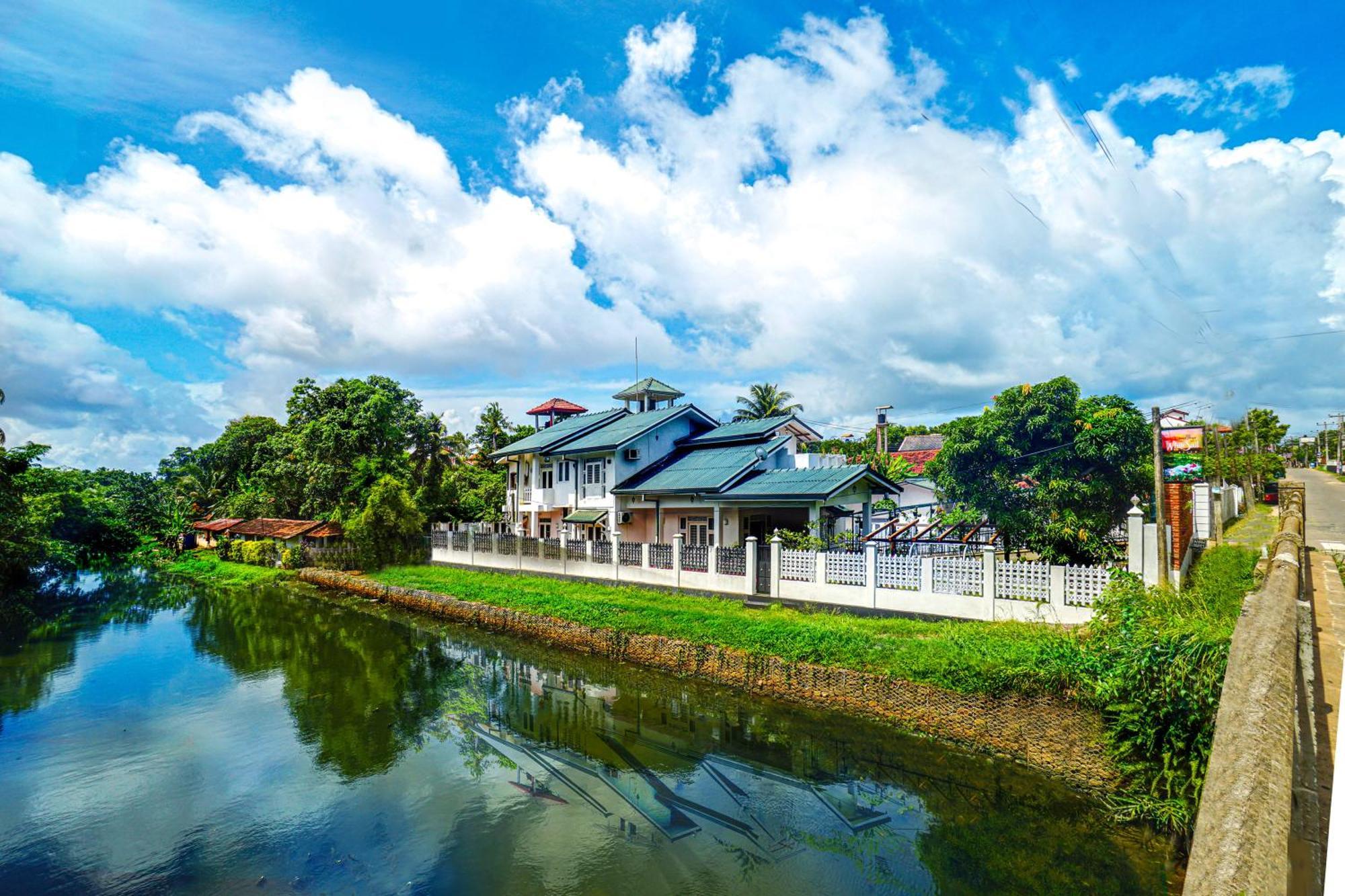 Ayur Ayur White Sail Villa Dalupotha ภายนอก รูปภาพ