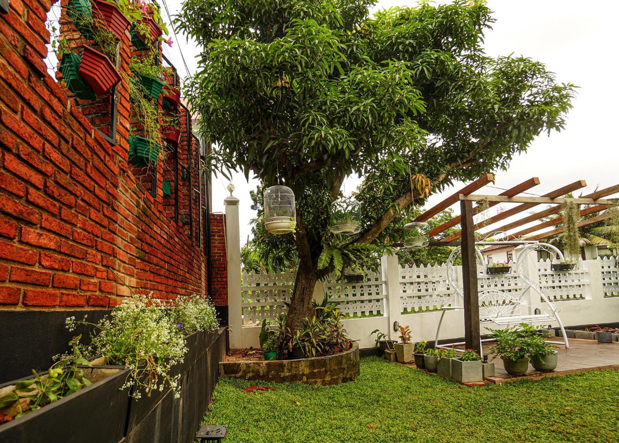 Ayur Ayur White Sail Villa Dalupotha ภายนอก รูปภาพ